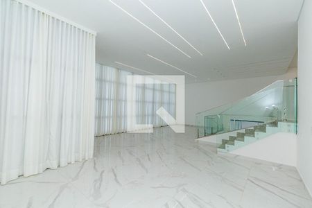 Sala de casa à venda com 4 quartos, 431m² em Belvedere, Belo Horizonte