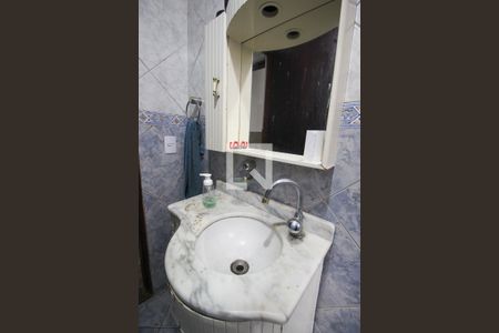 Lavabo de casa para alugar com 3 quartos, 168m² em Vila Ernesto, São Paulo