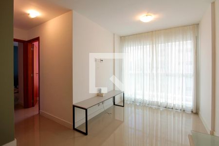 Sala de apartamento à venda com 2 quartos, 67m² em Barra da Tijuca, Rio de Janeiro