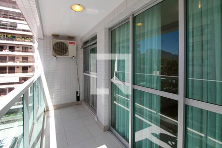 Varanda de apartamento à venda com 2 quartos, 67m² em Barra da Tijuca, Rio de Janeiro