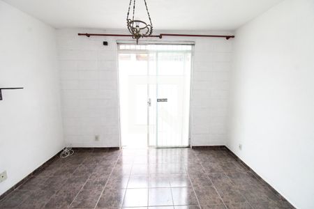 Sala de casa para alugar com 3 quartos, 200m² em Jardim Satélite, São José dos Campos