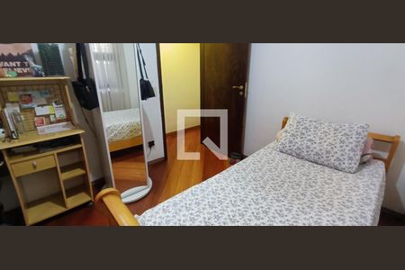 Quarto 1 de casa para alugar com 3 quartos, 206m² em Jardim Leonidas Moreira, São Paulo