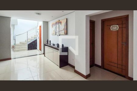 Sala 2 de casa à venda com 6 quartos, 375m² em Concórdia, Belo Horizonte