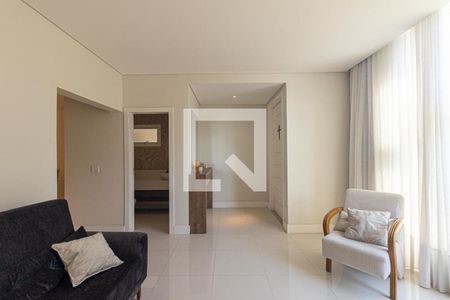 Sala de casa de condomínio para alugar com 3 quartos, 320m² em Tingui, Curitiba