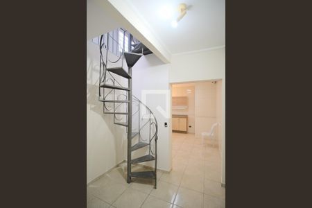 Hall de casa para alugar com 5 quartos, 250m² em Vila Matilde, São Paulo