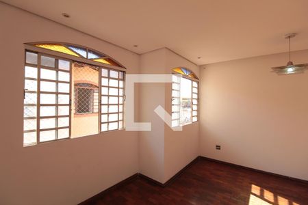 Sala de apartamento para alugar com 3 quartos, 82m² em Dona Clara, Belo Horizonte