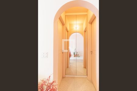 Corredor de apartamento para alugar com 1 quarto, 53m² em Indianópolis, São Paulo