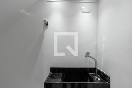 Lavabo de casa à venda com 3 quartos, 100m² em Vila Nhocuné, São Paulo