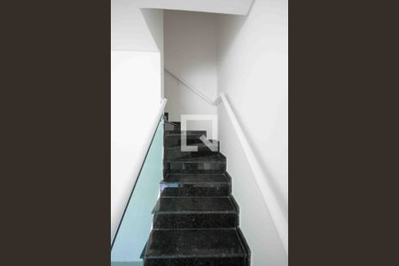 Escada de casa à venda com 3 quartos, 91m² em Vila Formosa, São Paulo