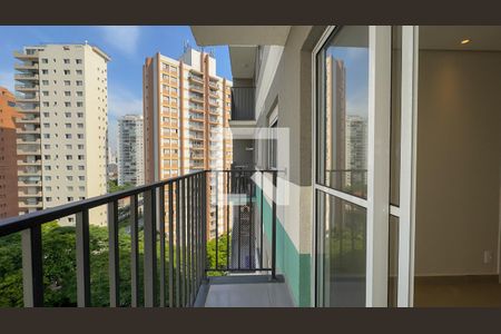 Vista da Sacada da Sala/Cozinha de apartamento para alugar com 1 quarto, 27m² em Campo Belo, São Paulo