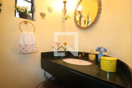 Lavabo de casa à venda com 3 quartos, 232m² em Santa Maria, Santo André