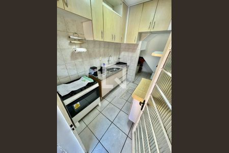Cozinha de casa para alugar com 3 quartos, 77m² em Santa Monica, Belo Horizonte