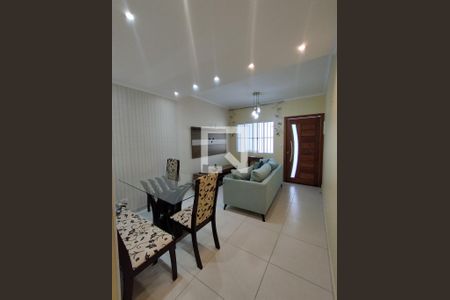 Sala de casa à venda com 3 quartos, 112m² em Vila Liviero, São Paulo