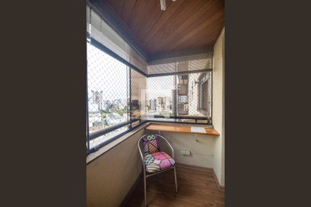 Sala de apartamento à venda com 2 quartos, 58m² em Menino Deus, Porto Alegre