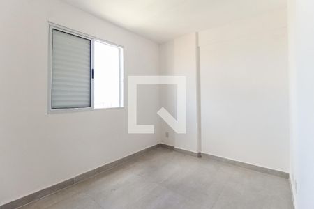 Quarto 1 de apartamento à venda com 2 quartos, 40m² em Parque Sonia, São Paulo