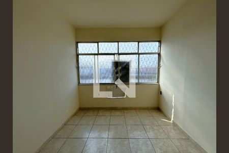 Quarto 1 de apartamento para alugar com 2 quartos, 100m² em Vila Valqueire, Rio de Janeiro