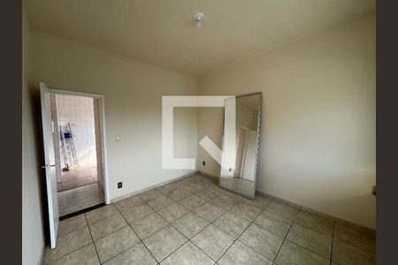 Quarto 1 de apartamento para alugar com 2 quartos, 100m² em Vila Valqueire, Rio de Janeiro