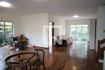 Sala de casa para alugar com 4 quartos, 278m² em Parque do Castelo, São Paulo