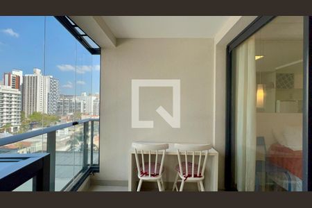 Varanda de kitnet/studio para alugar com 1 quarto, 25m² em Cerqueira César, São Paulo