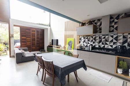 Sala/Cozinha de casa à venda com 1 quarto, 143m² em Parque das Nações, Santo André