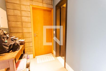 Hall de Entrada de casa à venda com 1 quarto, 143m² em Parque das Nações, Santo André