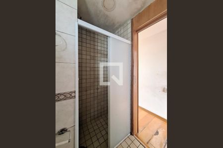 Banheiro de apartamento à venda com 3 quartos, 68m² em Lauzane Paulista, São Paulo