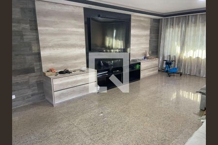 Casa à venda com 3 quartos, 304m² em Vila Mariana, São Paulo