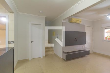 Sala de casa de condomínio à venda com 3 quartos, 92m² em Mato Grande, Canoas