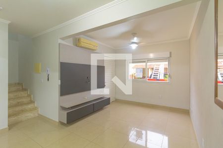 Sala de casa de condomínio à venda com 3 quartos, 92m² em Mato Grande, Canoas