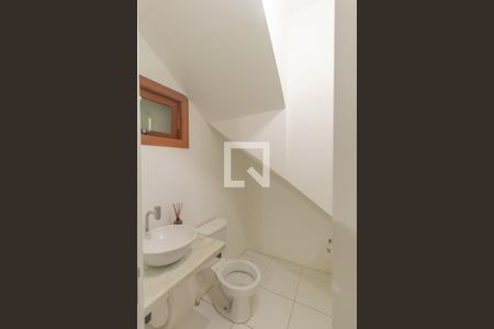 Lavabo de casa de condomínio à venda com 3 quartos, 92m² em Mato Grande, Canoas