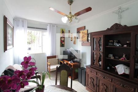 Sala de casa de condomínio à venda com 2 quartos, 45m² em São João Batista, Belo Horizonte