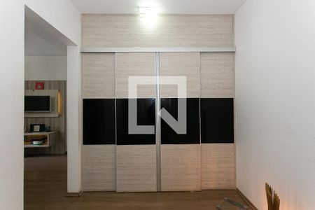 Suíte 1 de casa para alugar com 3 quartos, 320m² em Vila Antonina, São Paulo