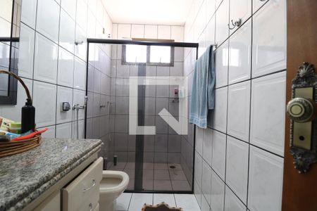 Apartamento para alugar com 3 quartos, 110m² em Saraiva, Uberlândia