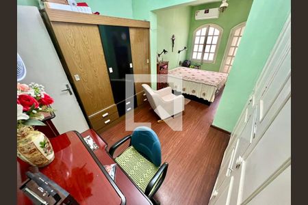 Suíte 3 de casa à venda com 3 quartos, 278m² em Santa Monica, Belo Horizonte