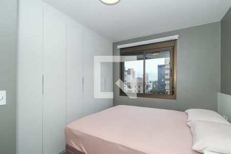 Suíte de apartamento à venda com 2 quartos, 60m² em Higienópolis, Porto Alegre