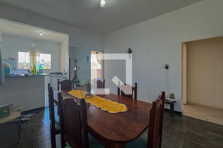 Sala de casa à venda com 2 quartos, 190m² em Novo Eldorado, Contagem