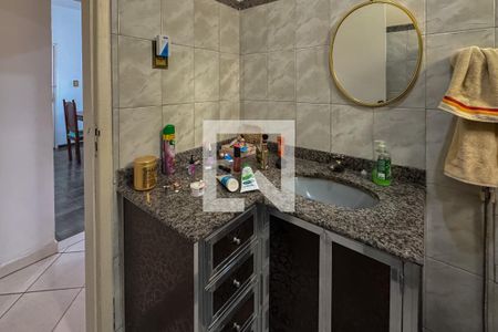 Banheiro de casa à venda com 2 quartos, 190m² em Novo Eldorado, Contagem