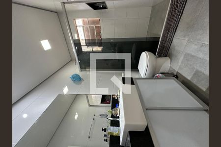 Casa à venda com 2 quartos, 180m² em Bonfim, Belo Horizonte