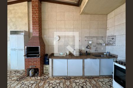 Casa à venda com 2 quartos, 180m² em Bonfim, Belo Horizonte