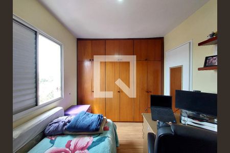 Quarto 1 de apartamento para alugar com 3 quartos, 75m² em Jardim Ubirajara, São Paulo