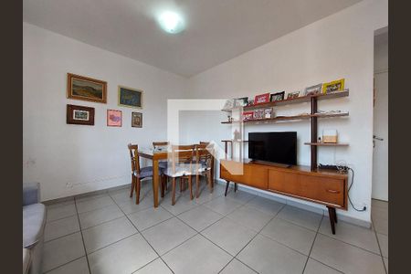 Sala de apartamento para alugar com 3 quartos, 75m² em Jardim Ubirajara, São Paulo