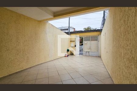 Quintal de casa à venda com 3 quartos, 110m² em Campo Grande, São Paulo