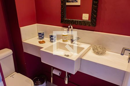 Lavabo de apartamento à venda com 4 quartos, 127m² em Alto da Lapa, São Paulo