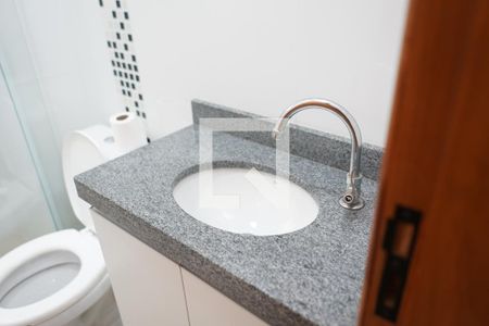 Banheiro de apartamento para alugar com 1 quarto, 41m² em Vila Invernada, São Paulo