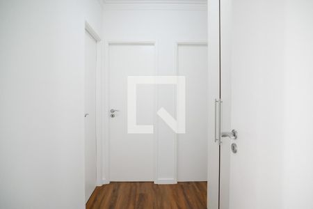 Corredor de apartamento para alugar com 3 quartos, 93m² em Vila Gumercindo, São Paulo