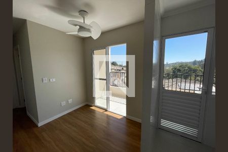 Sala de apartamento para alugar com 2 quartos, 43m² em Jardim da Gloria, Cotia