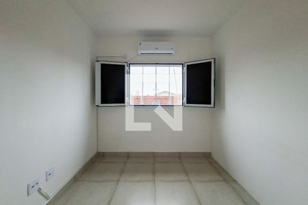 Quarto 1 de casa de condomínio para alugar com 2 quartos, 66m² em Maracanã, Praia Grande