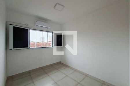 Quarto 1 de casa de condomínio para alugar com 2 quartos, 66m² em Maracanã, Praia Grande