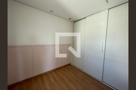 Quarto 2 de apartamento para alugar com 3 quartos, 74m² em Gramado, Cotia