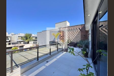 Suíte 1 - Varanda de casa de condomínio à venda com 6 quartos, 350m² em Recreio dos Bandeirantes, Rio de Janeiro